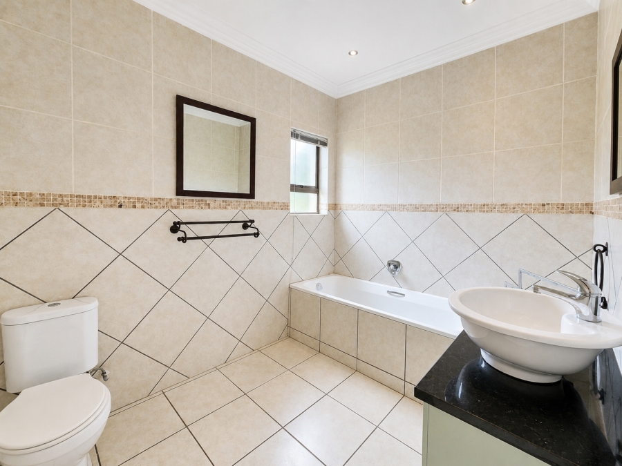 3 Bedroom Property for Sale in Jeffreys Bay Central Eastern Cape